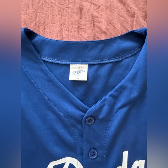 Julio Urias Dodgers Jersey - Picture 2 of 5